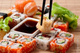 Влияние суши на мировую кулинарию: как эта традиция стала популярной в других странах
