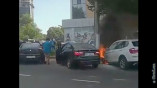 В Одессе на парковке горел автомобиль