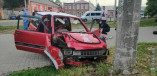 В Одессе девушка-водитель врезалась в столб