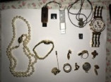 Телефоны, драгоценности, часы: одесситов просят опознать похищенное (фото)