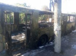 В Одессе дотла сгорел троллейбус (фото)