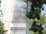 На Фонтане горит жилой дом (фото, видео)