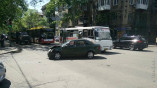 Женщина-пешеход пострадала в результате столкновения двух авто в Одессе