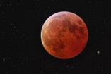 Звездное небо над Одессой украсит красная Луна