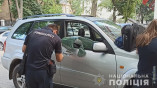 Разбил стекло машины и украл сумку: в Одессе задержали грабителя из Закавказья