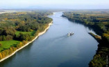 Плавучій кран підірвався на міні в гирлі річки Дунай