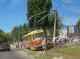 Трамвай не разъехался с автомобилем (фото)