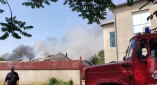 В Одессе снова тушат масштабный пожар на складах