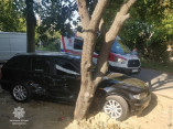 В результате столкновения BMW и Honda пострадал пешеход