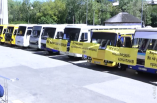 Акция протеста у Одесской ОГА: водители межгородских автобусов требуют возобновить перевозки
