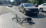 На Генуэзской столкнулись автомобиль Toyota с велосипедом
