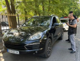 В Одесі затримали жінку, яка намагалась «віджати» родинний бізнес