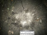 Ночной взрыв: во двор дома бросили гранату (фото)