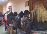 Одесская полиция задержала 13 "ночных бабочек" (фото, видео)