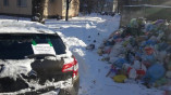 Одессу вслед за снегом укрывает мусор