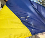 В Одесі 18-річний хлопець порвав державний прапор