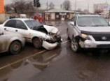 На ул. Балковской не разъехались автомобили (фото, видео)