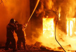 Хозяин дома в Бурлачей Балке получил ожоги во время пожара