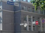 В центре Одессы дорожные знаки напоминают об одностороннем движении (фото)