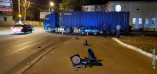 В Одессе легковушка снесла светофор и протаранила грузовик