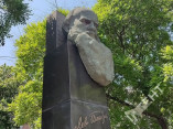 В Одесі знесуть пам'ятник Льву Толстому