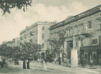 3 ноября. В Одессу пришла весна, а с ней и грязь на улицах