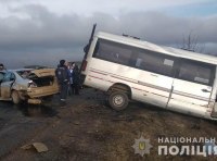 В Одесской области столкнулись легковой автомобиль и маршрутка