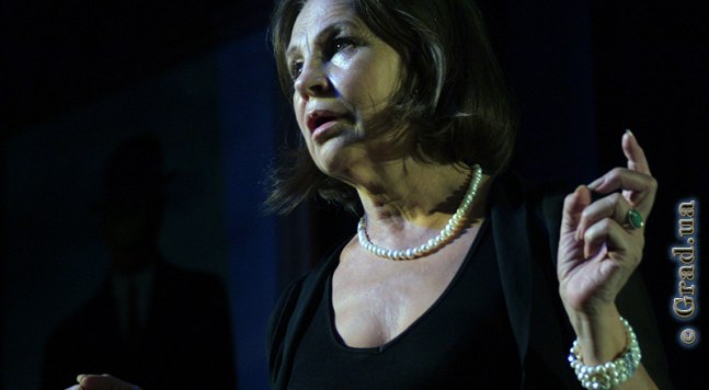 Лариса Коршунова