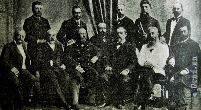 Генерал-лейтенант Н. Депп третий слева