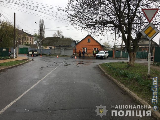 60-летняя велосипедистка сломала ребра при столкновении с легковушкой