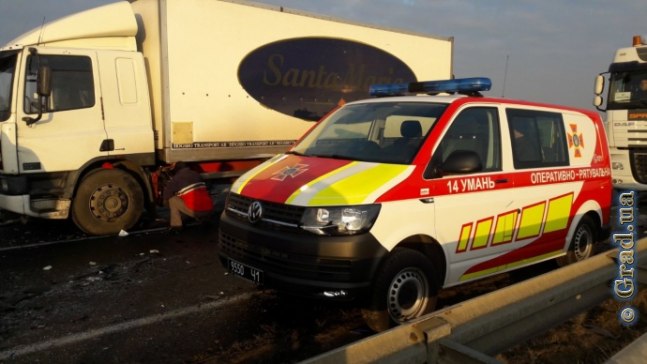 На трассе «Одесса – Киев» столкнулись 10 машин и пассажирский автобус Фото-4