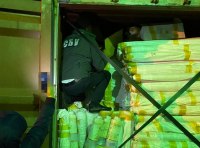 В порту Одесской области пресекли поставки контрафактного табака фото 3