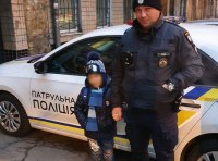 Подвыпившая мать потеряла 8-летнего сына