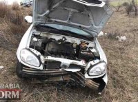 На трассе Одесса – Рени Daewoo Lanos съехал в кювет фото 1