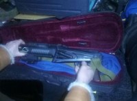 Гранвты, штык-нож, кастет и огнестрел: ночью задержали двух вооруженных водителей