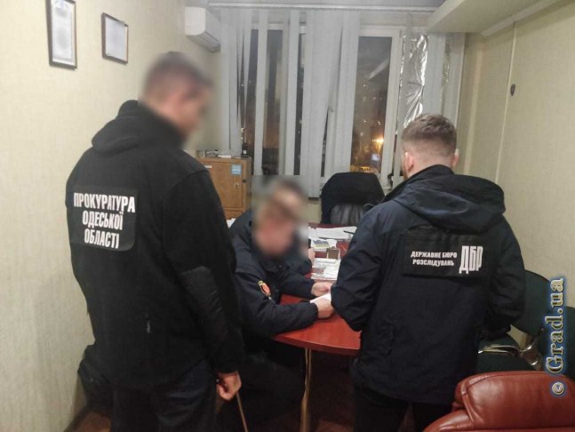 Коп обвиняется в совершении ДТП с причинением тяжких телесных повреждений