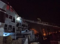 Одесские спасатели ликвидируют пожар на базе отдыха в Затоке