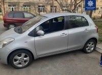 На Французском бульваре разбили стекла и обворовали 4 машины