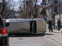 ДТП центре Одессы: на Большой Арнаутской перевернулся джип