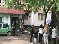 Пожар на Котовского: женщина сорвалась с карниза многоэтажки фото 1