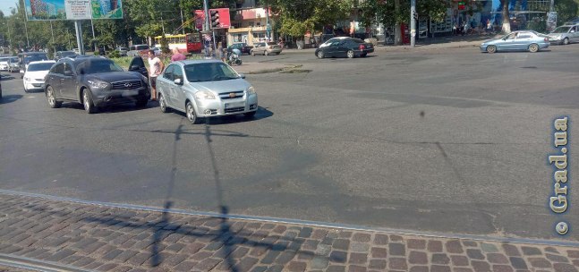 ДТП на площади Толбухина