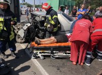 На Черемушках   автомобиль  «Таврия»  столкнулся с трамваем   фото 4