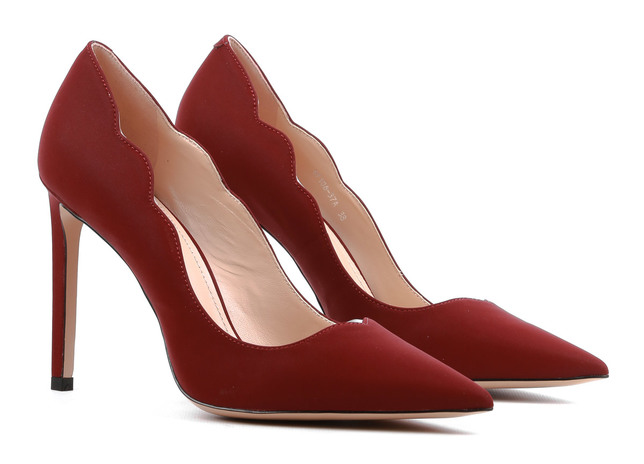 С чем носить туфли-лодочки: стилевые решения на все случаи жизни