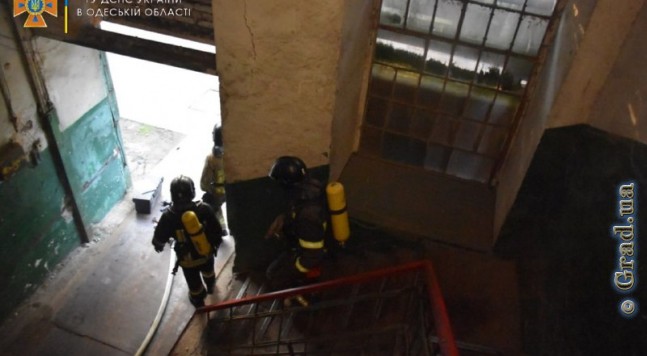 пожар на заводе