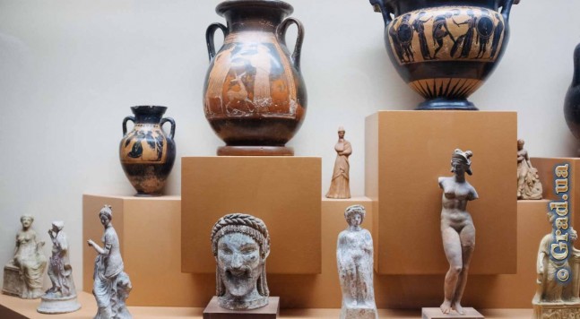 экспозиция в археологическом музее