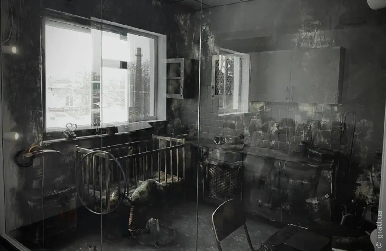 Сгоревшая комната в школе. Музей Пожарников в Кишиневе обгоревшая комната. Обгоревшее стекло.