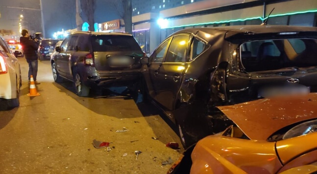 ДТП на проспекте Небесной Сотни