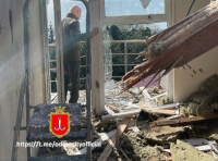 Российские корабли обстреляли жилые дома в Одессе