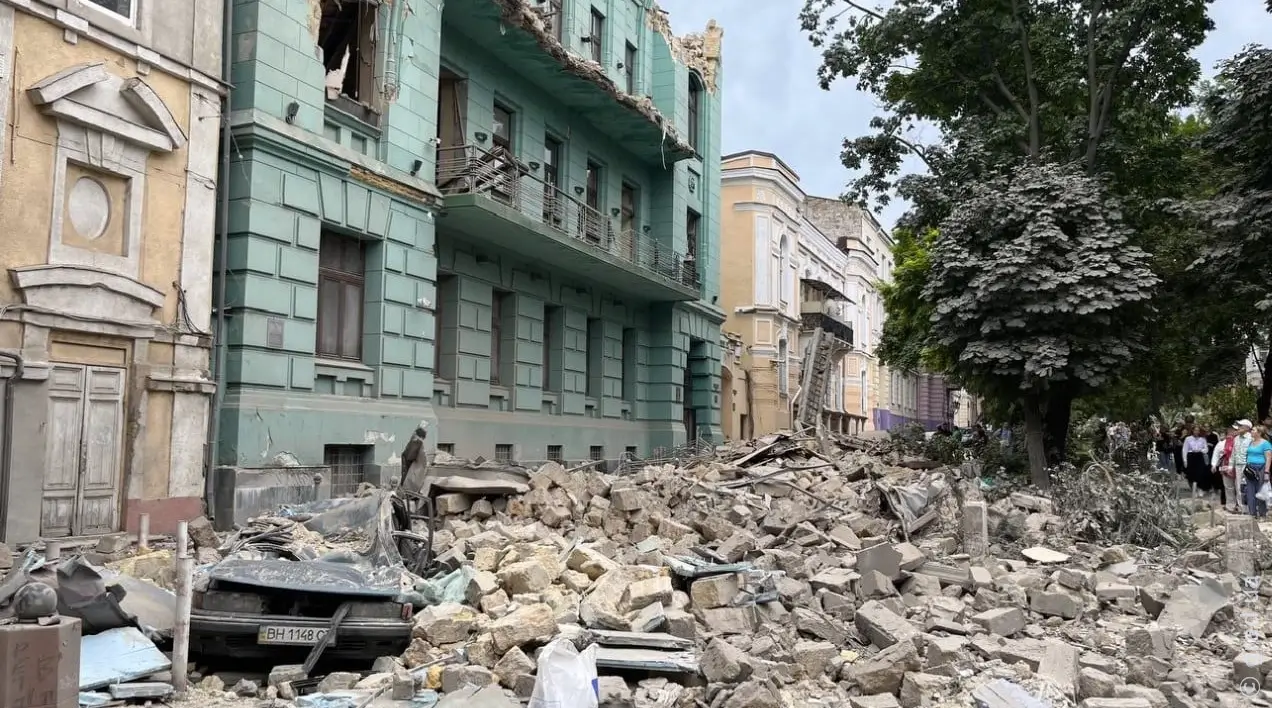 Разрушения в Одессе. Удары по Одессе разрушения. Одесса сейчас фото.