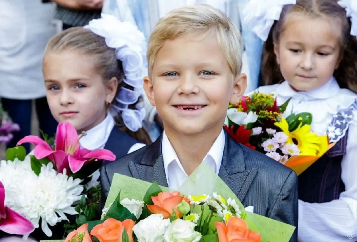 Выступление перед первоклассниками. Первоклассник. Школа первоклассника. 1 Сентября дети. Ребенок первоклассник.